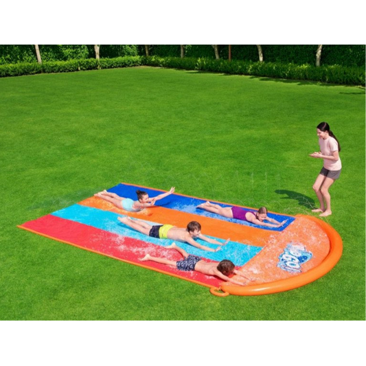 Triple Splash Water Slide 🏖️